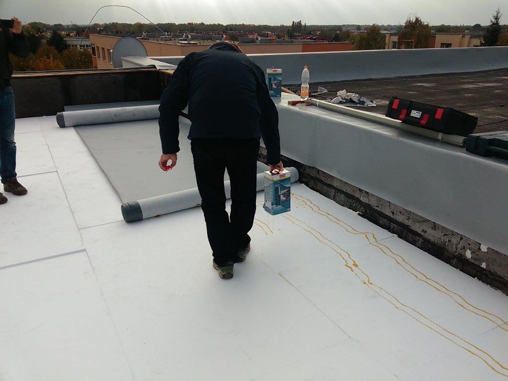 Lepidlo na fóliu ROOF 170